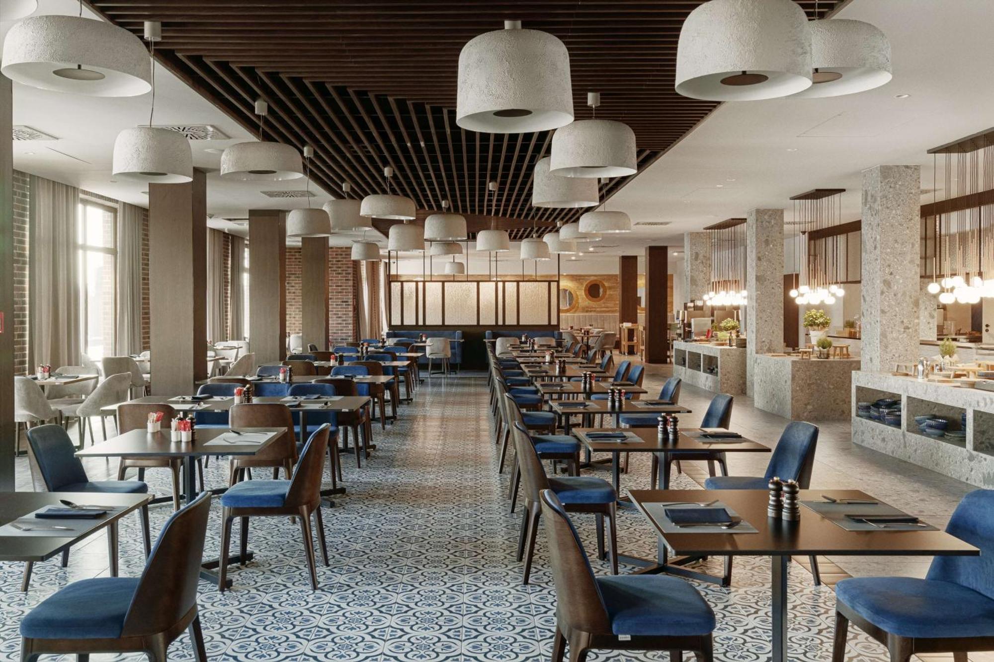 Radisson Blu Resort & Conference Center, Ostroda Mazury Bagian luar foto The restaurant