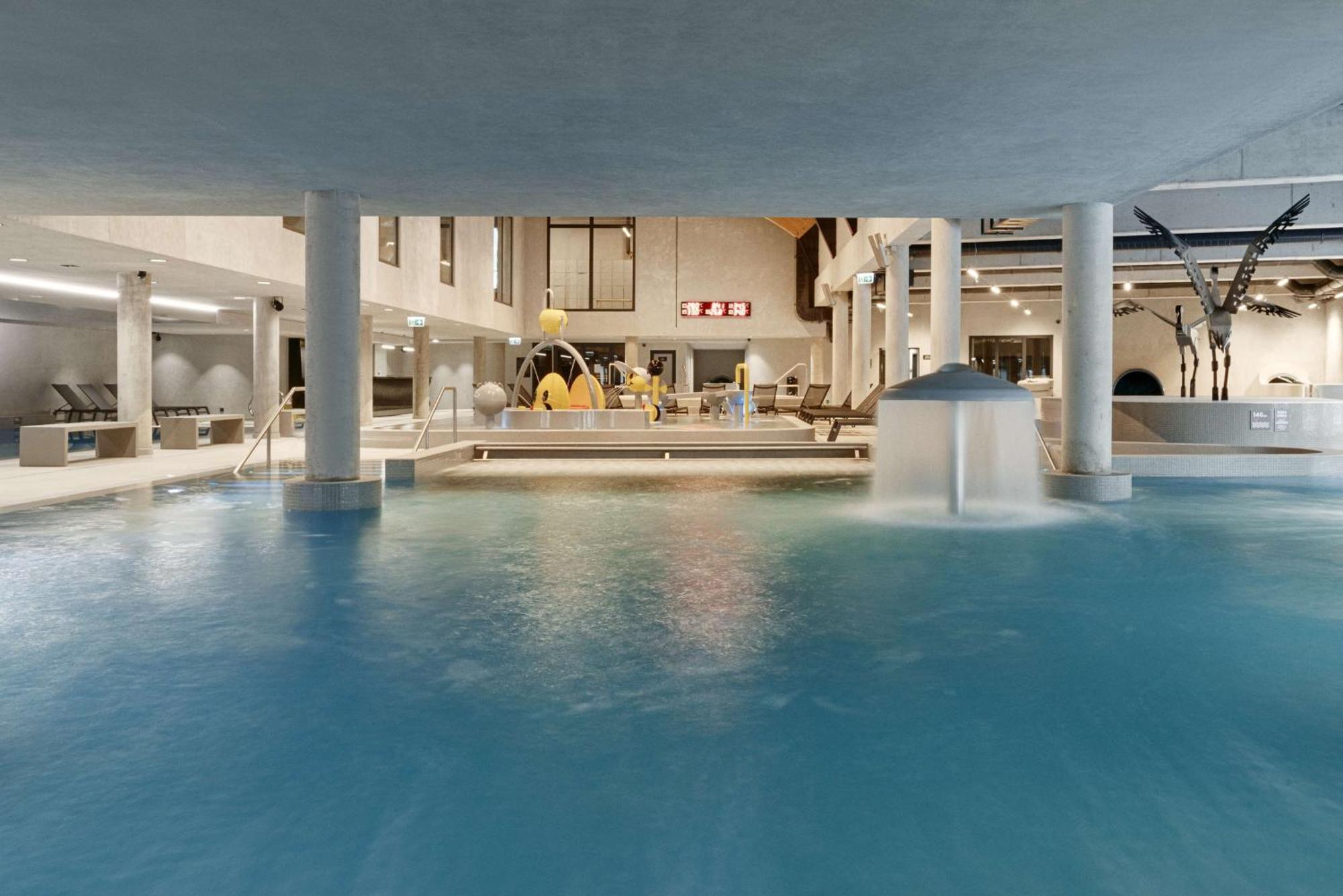 Radisson Blu Resort & Conference Center, Ostroda Mazury Bagian luar foto The spa at the Hotel