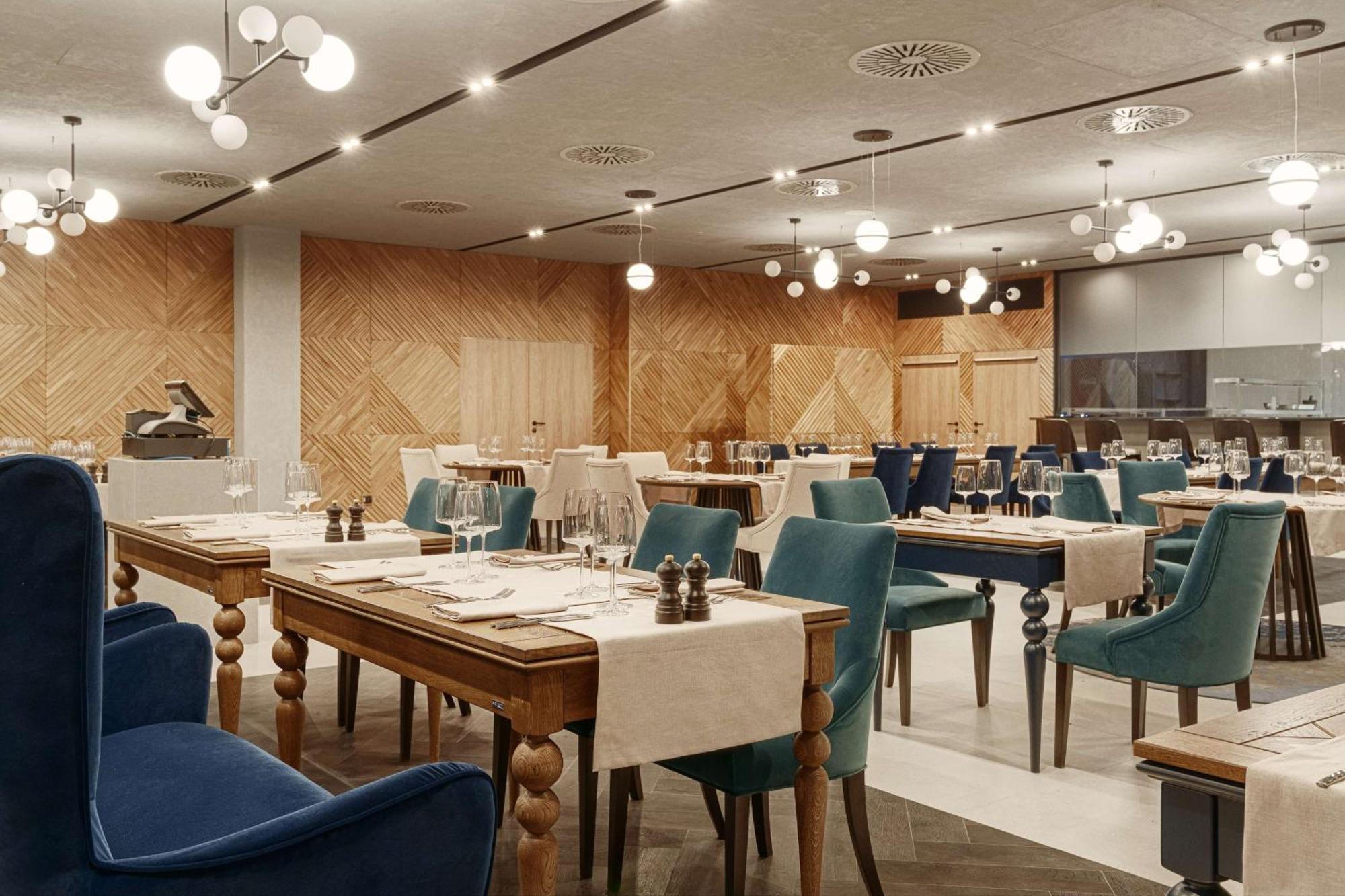 Radisson Blu Resort & Conference Center, Ostroda Mazury Bagian luar foto Restaurant