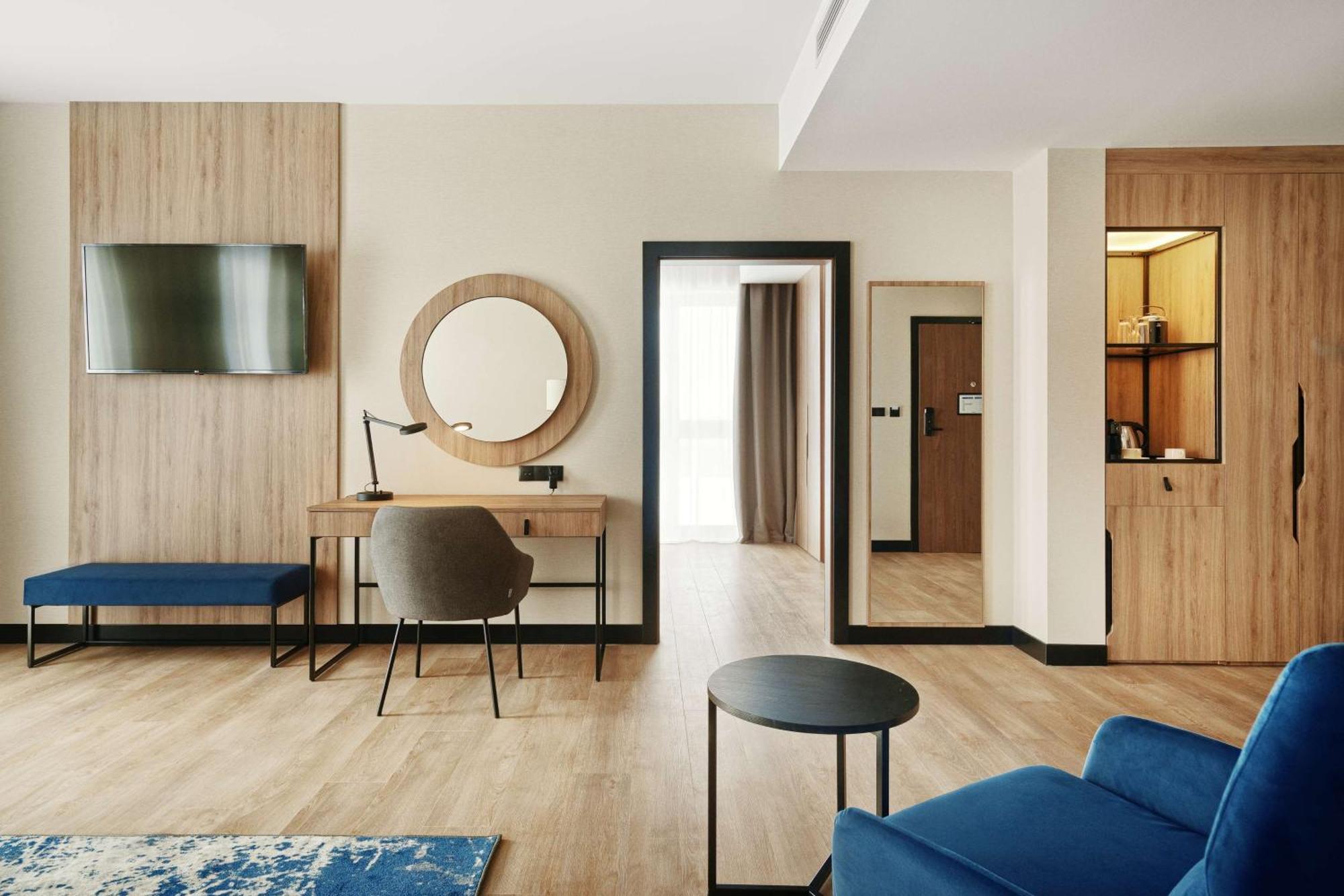 Radisson Blu Resort & Conference Center, Ostroda Mazury Bagian luar foto A room at the hotel