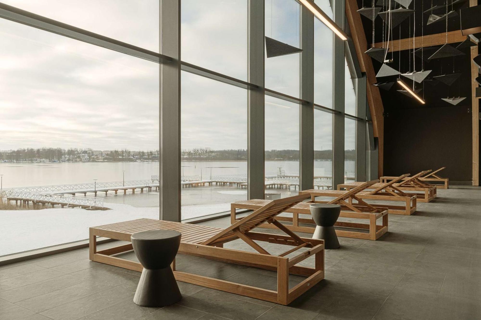 Radisson Blu Resort & Conference Center, Ostroda Mazury Bagian luar foto Interior of the station