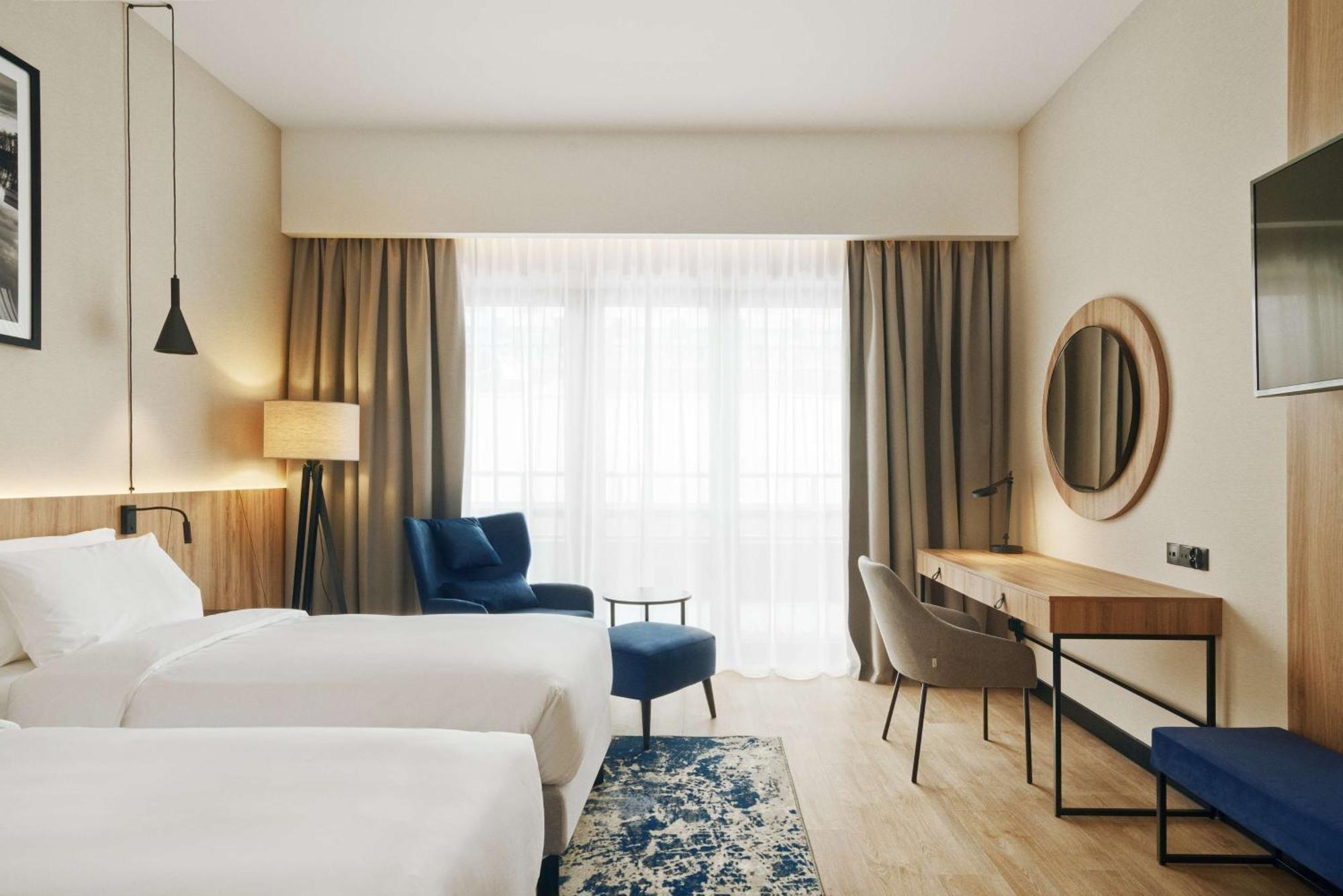 Radisson Blu Resort & Conference Center, Ostroda Mazury Bagian luar foto A room at the hotel